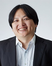講師