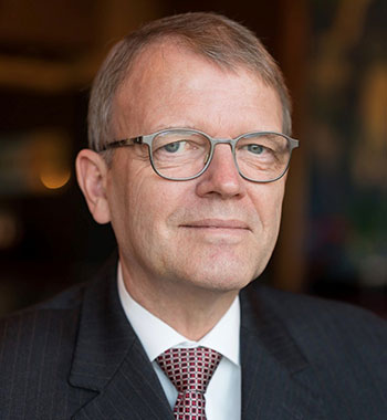 ゲオルグ・K.・ロエル 氏の画像