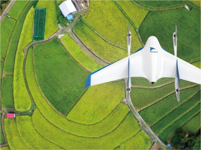 垂直離着陸型固定翼ドローン：エアロボウイング