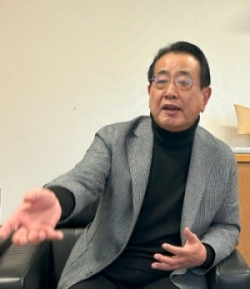 江藤氏