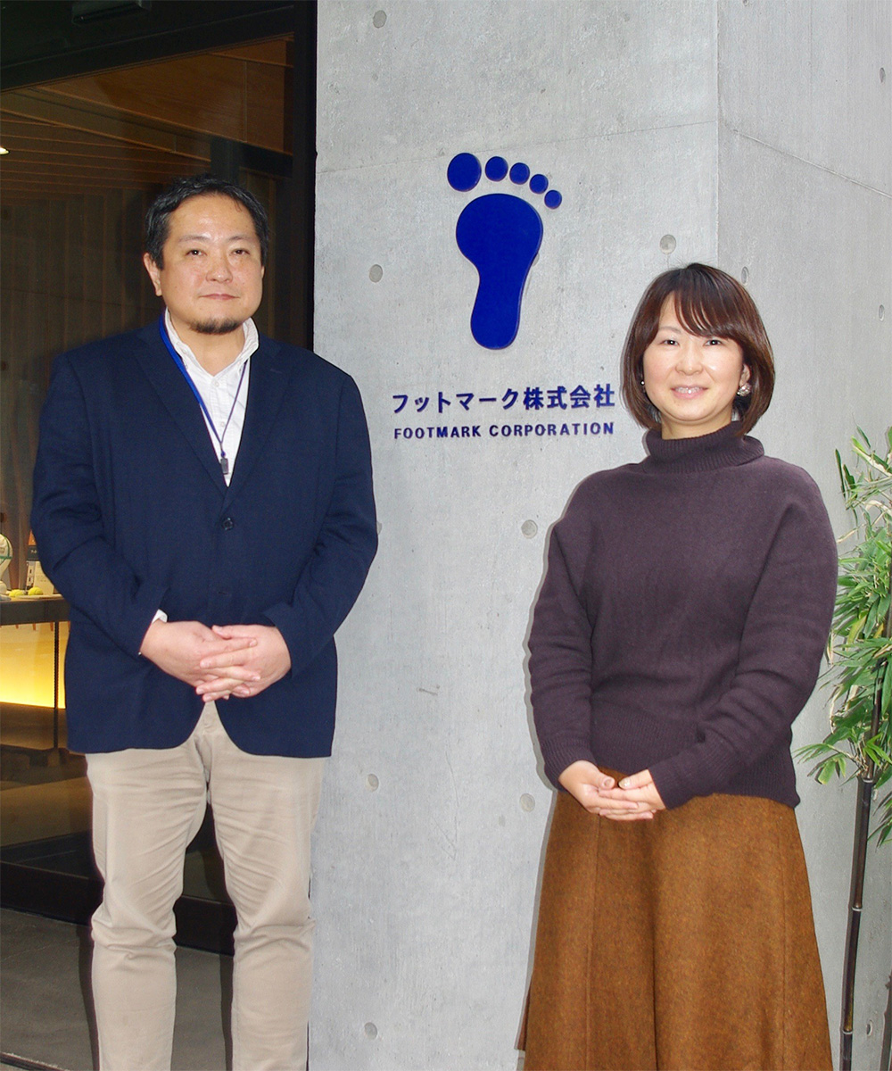 経営管理部 兼 DX推進室 室長:中島 淳一さん(左) 広報室:吉河 祐子さん(右)