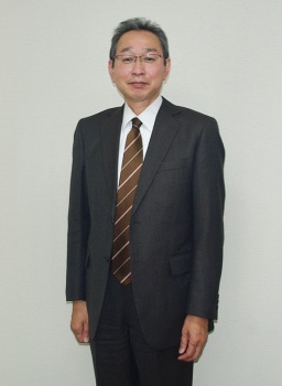 商品企画管理課 課長