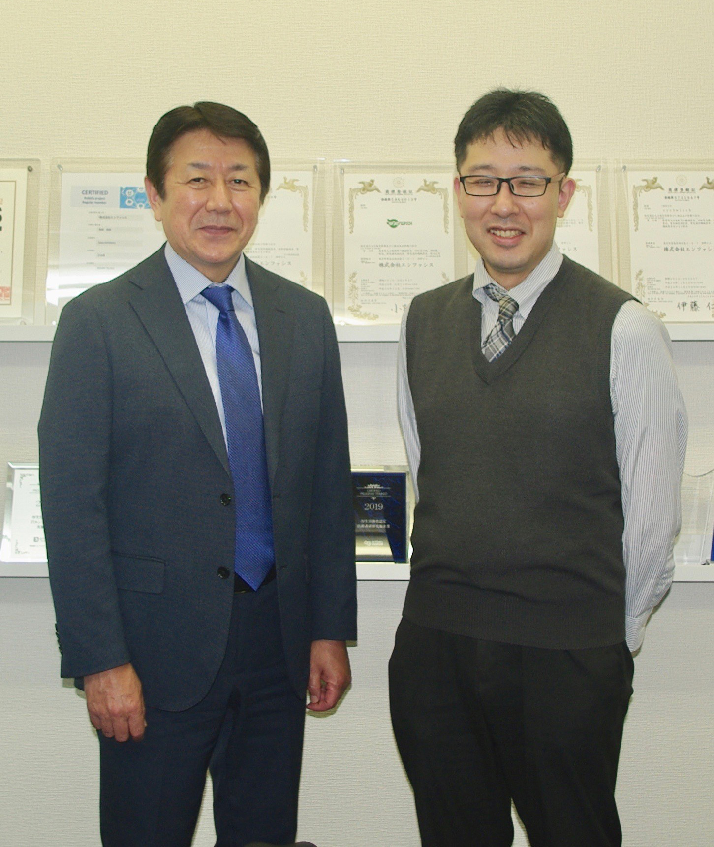 代表取締役社長:有田 邦朗さん(左) 企画開発部 主任研究員:大島 佑介さん(右)