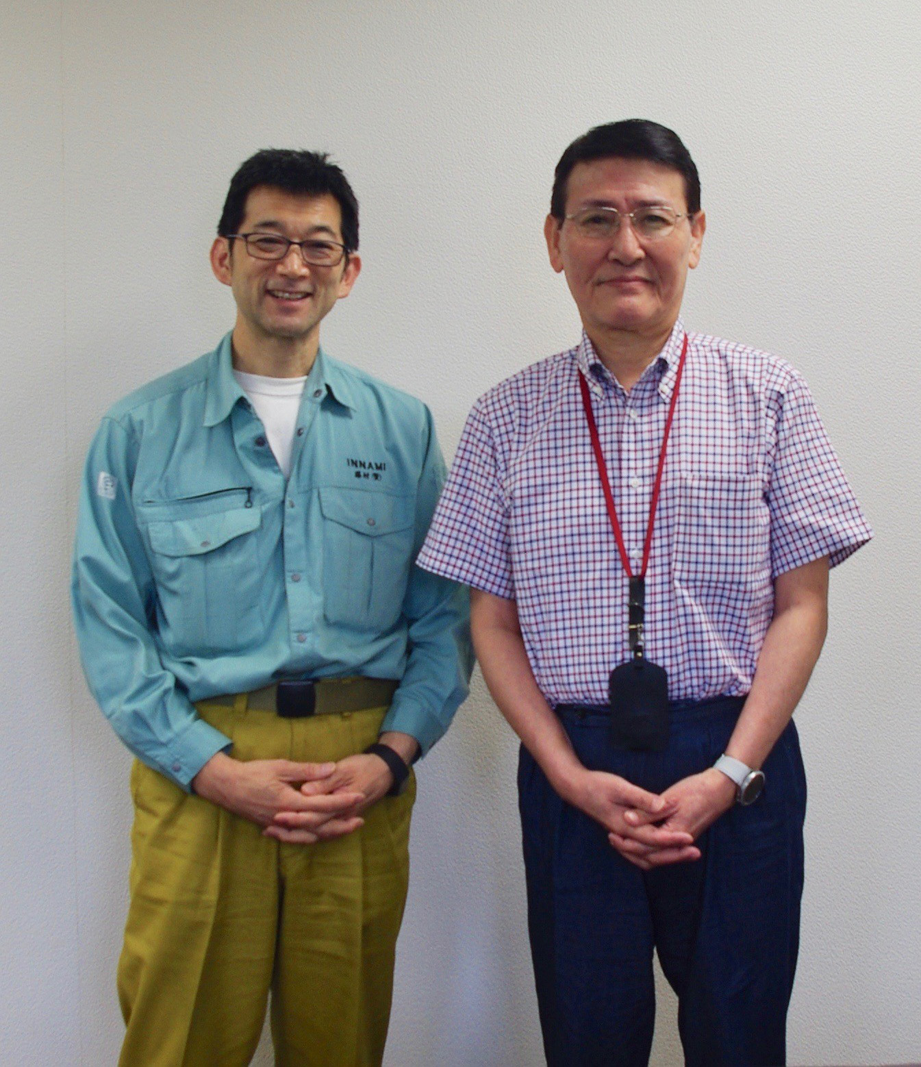 代表取締役：河﨑 麻奈美さん（左）経営部 兼 総務部マネージャー：山口 ひさのさん（右）