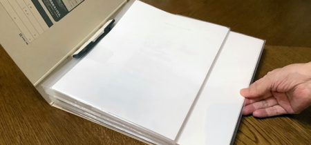 「pupuⓇシステム」には、瞬時に入れ替えて整理できる、書類が抜け落ちない、ホルダー単独でも使えるなどの多くのメリットがあり、極めて便利である。