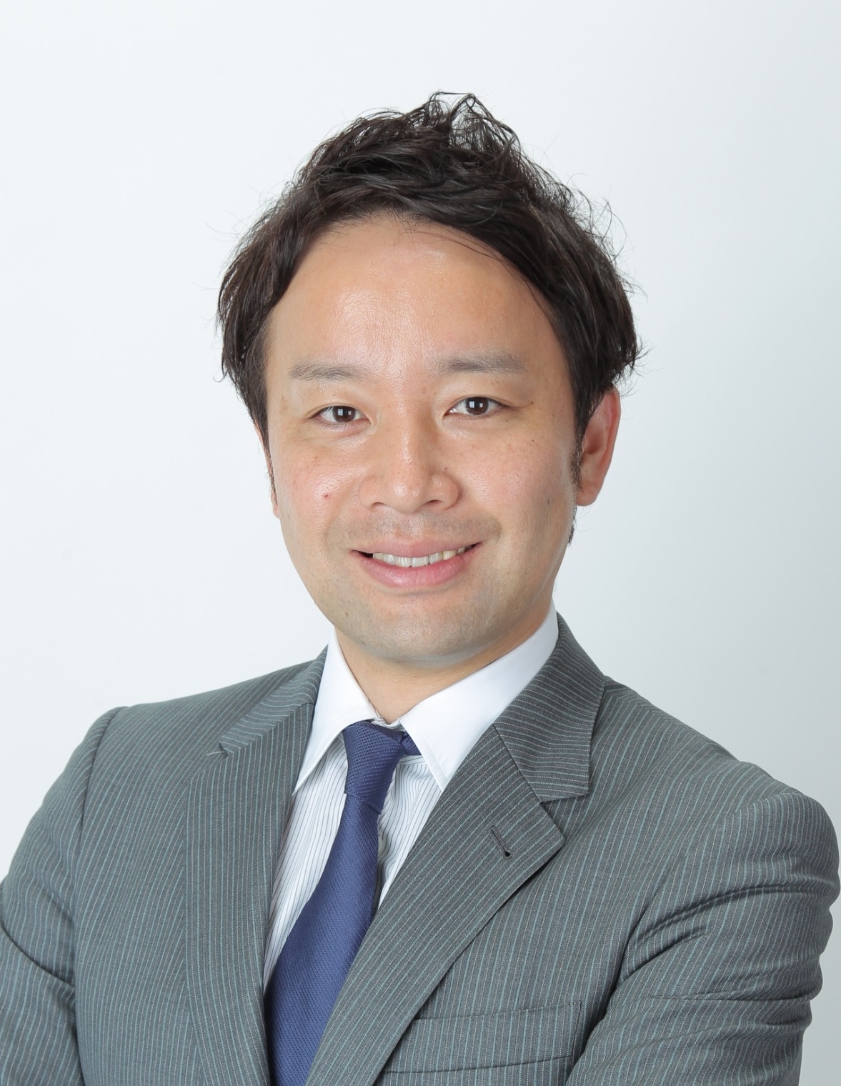 講師