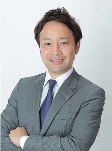 講師