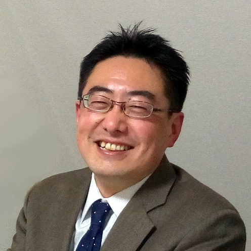 講師