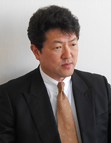 深松 努氏