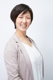 倉石 友美 氏(中小企業診断士)