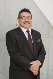 垣花 創 氏(デザイナー)