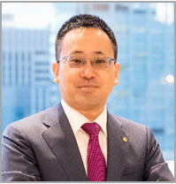山崎 裕樹 氏 社会保険労務士法人ネクステップ 代表社員 / 特定社会保険労務士 / 事業承継士