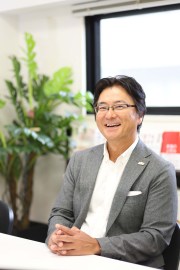 前川　孝雄　氏  株式会社FeelWorks　代表取締役